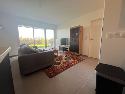 Appartement cosy avec jardin et parking à Évian - FR-1-498-105 Apartment in Évian-les-Bains