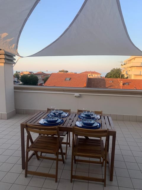 Balcony/Terrace, Balcony/Terrace
