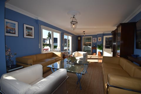 Sonnige 4 Zimmer Gartenwohnung nähe See für bis zu 6 Personen Apartment in Langenargen