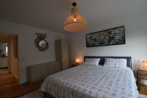 Sonnige 4 Zimmer Gartenwohnung nähe See für bis zu 6 Personen Apartment in Langenargen