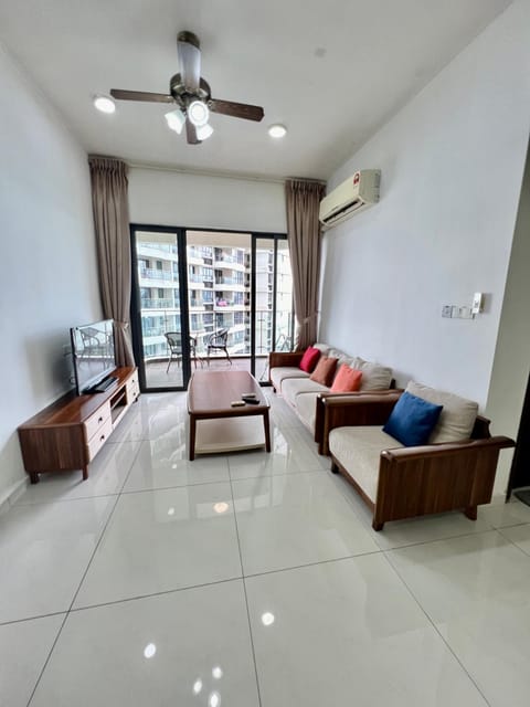 TV and multimedia, Living room, Seating area, air conditioner
