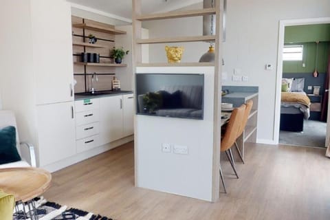 Pebble Beach Resort The Goodwood Lodge House in Towyn