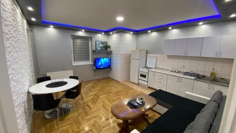 Crystal Apartman Obrenovac Apartment in Vojvodina