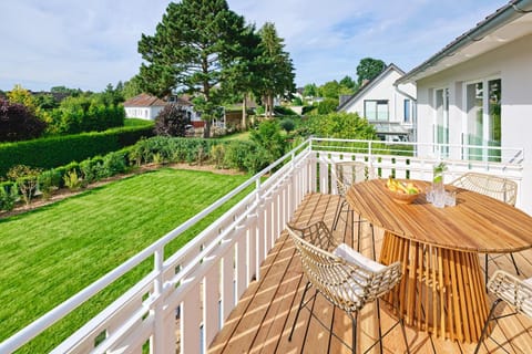 Property building, View (from property/room), Balcony/Terrace, Garden view