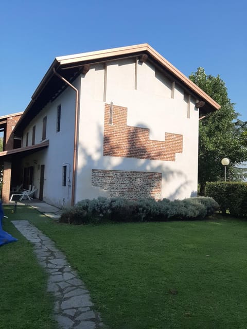 Cascina Brignolo Apartment in Lombardy