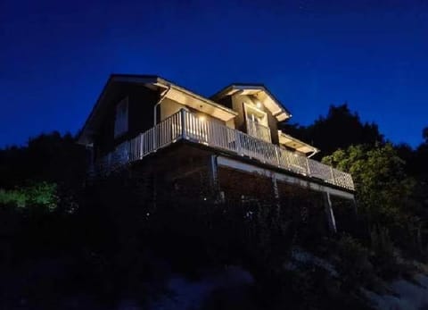 Night, Balcony/Terrace, Balcony/Terrace, Parking