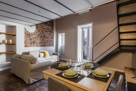 Living room, Dining area