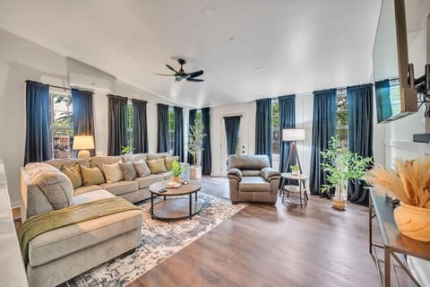 LRG East Nash Home Mins 2 5pts & 5m to DT House in East Nashville