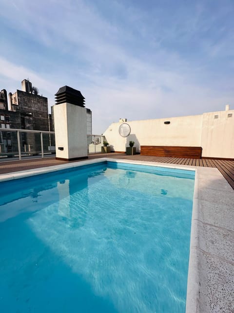 Swimming pool, Swimming pool