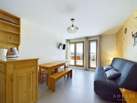 Studio spacieux rénové, exposition sud, proche des pistes - FR-1-398-669 Apartment in Montvalezan