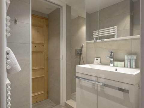 Courchevel 1850: Appartement 4 pers proche pistes, wifi - FR-1-631-217 Apartment in Saint-Bon-Tarentaise