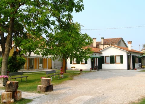 Property building, Facade/entrance, Spring, Garden, View (from property/room), Garden view