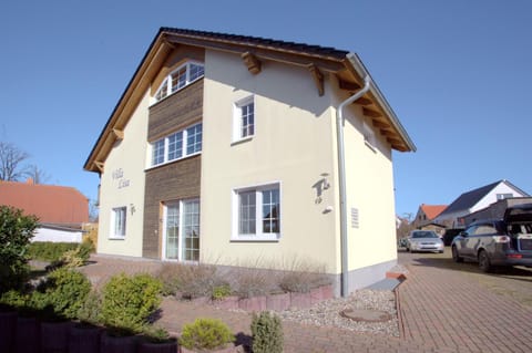 Facade/entrance, Parking