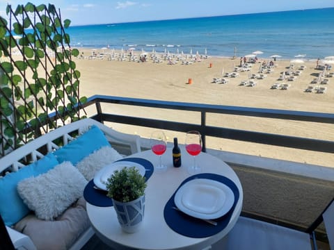 Patio, View (from property/room), Balcony/Terrace, Beach, Sea view