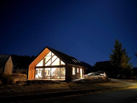 Property building, Night