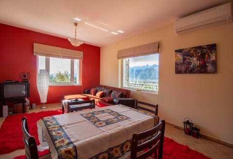 Cozy Hilltop Home with Breathtaking Views House in Arcadia, Greece