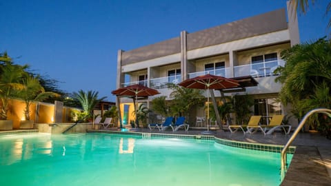 Garden, Swimming pool
