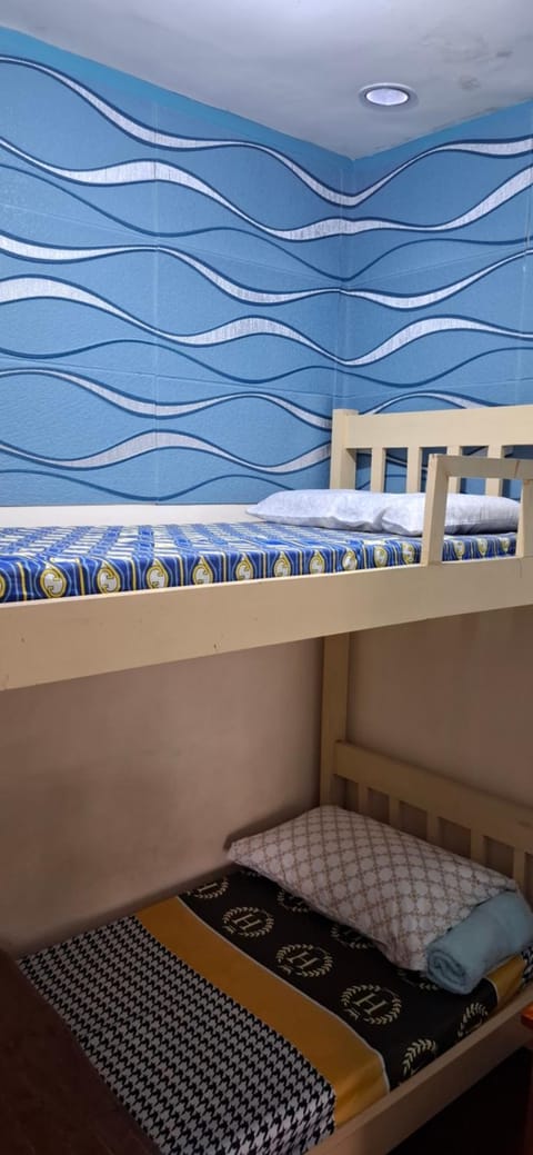 bunk bed