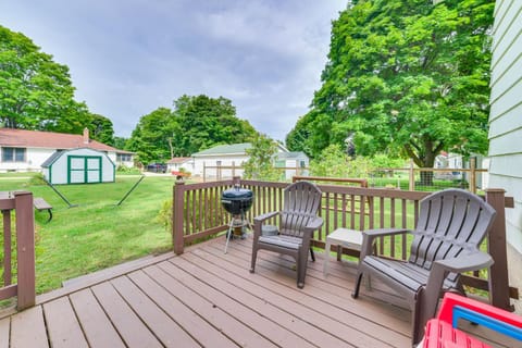 Walk to Lake Michigan Pet-Friendly Charlevoix Gem House in Charlevoix