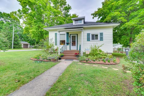 Walk to Lake Michigan Pet-Friendly Charlevoix Gem House in Charlevoix