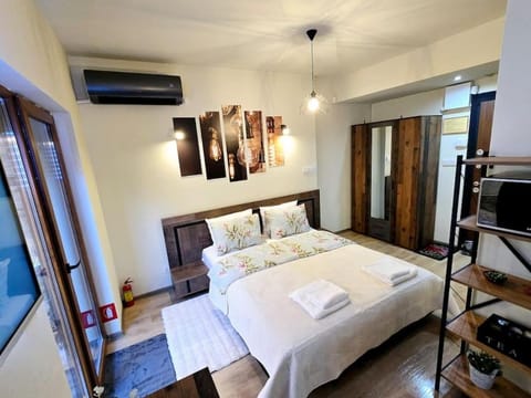 Living room, Bedroom, wardrobe, air conditioner