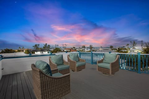 Love Me Blue House in Anna Maria Island