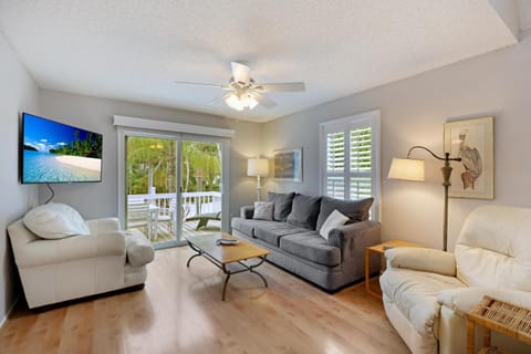 Island Tropical Villa House in Holmes Beach