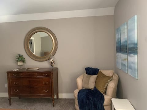 2 Bedroom Condo with Office Apartment in Bettendorf