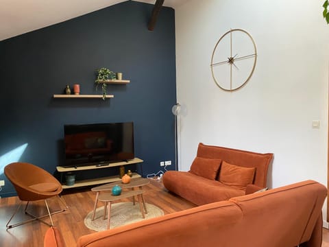 TV and multimedia, Living room, Seating area