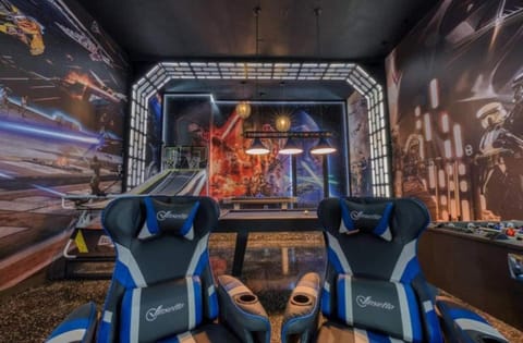 Experience Luxury in Your 11 En-Suites Mansion House in Orlando