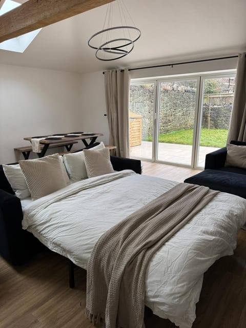 The Brambles bungalow Apartment in Weston-super-Mare