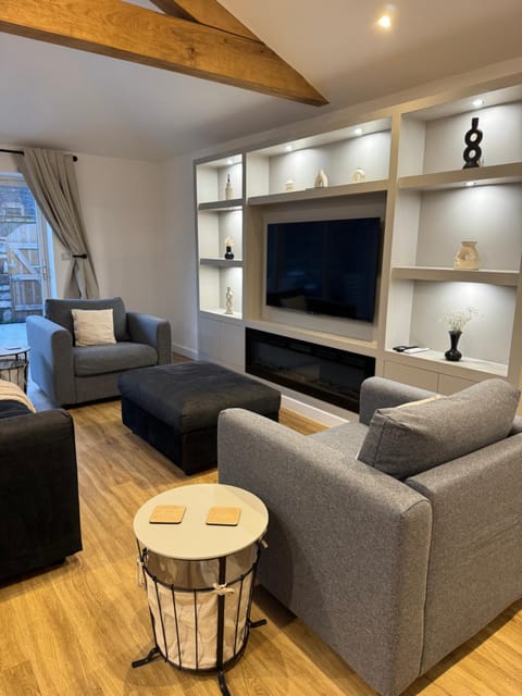 The Brambles bungalow Apartment in Weston-super-Mare