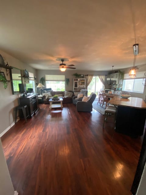 Grizzly Glacier House in Columbia Falls