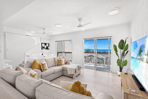 Living room, Sea view