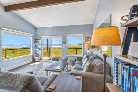 Pelican's Perch #32 House in Moclips