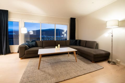 View (from property/room), Living room, Seating area