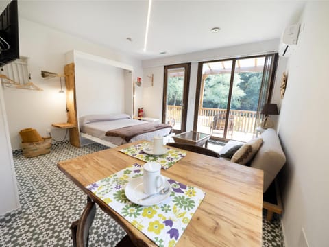 Living room, Photo of the whole room, Dining area, Bedroom