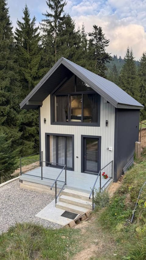 Property building, Natural landscape