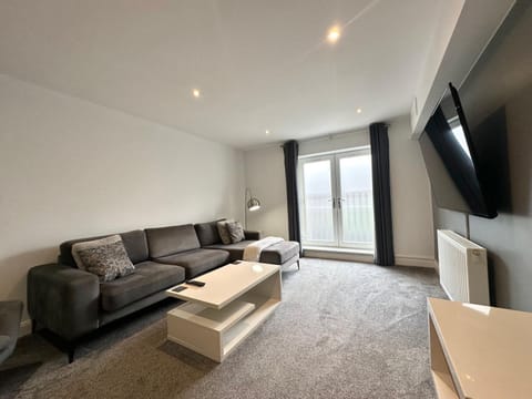 Silver Bay Apartment - Central, Private Parking Apartment in Cleethorpes