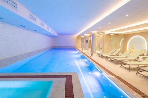 Spa and wellness centre/facilities, Swimming pool