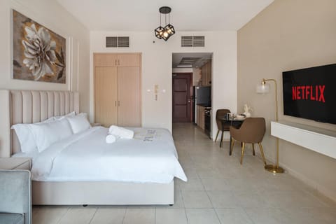 Sunny Studio Perfect For Discovery Gardens Stays Apartment in Dubai