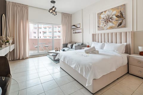 Sunny Studio Perfect For Discovery Gardens Stays Apartment in Dubai