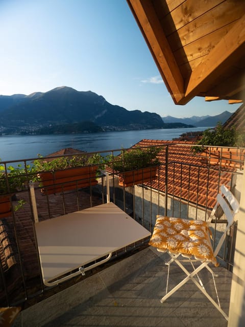 Natural landscape, View (from property/room), Balcony/Terrace, Lake view