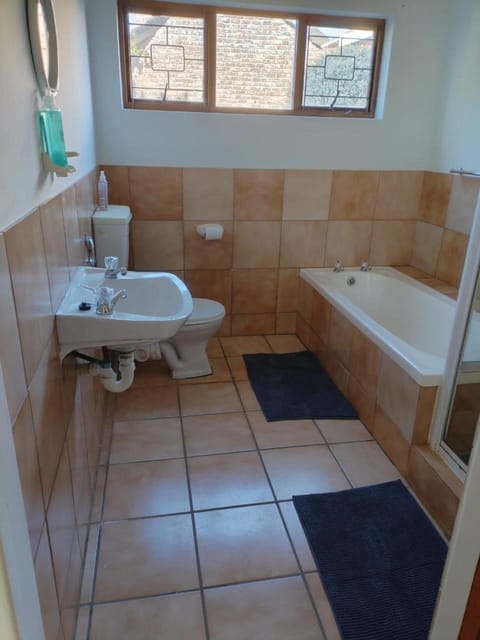 Rus 'n Bietjie Apartment in Western Cape