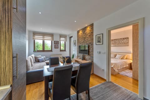 Living room, Photo of the whole room