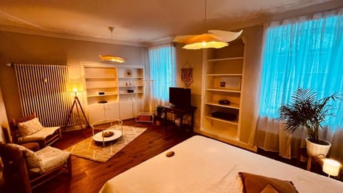 Living room, Bedroom