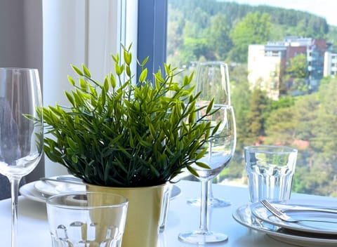 Day, View (from property/room), Dining area