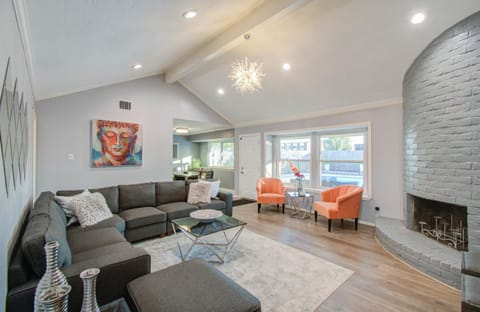 Your Houston Vacation Getaway 3-BD Pool Patio House in Pearland