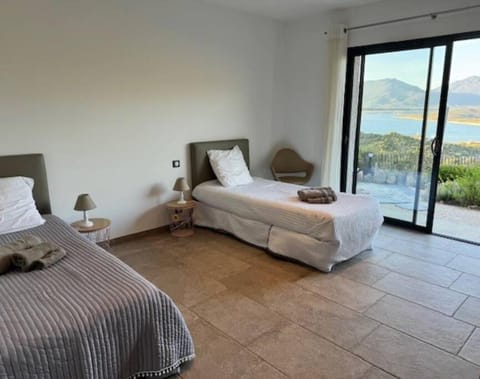 Villa avec vue panoramique mer et montagne House in Propriano