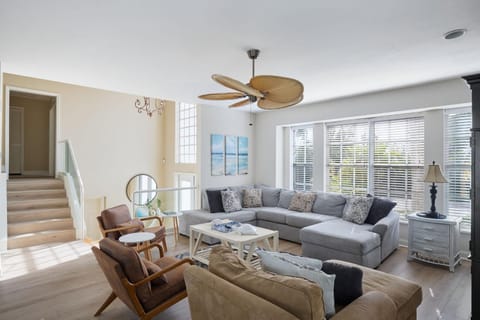 Dockside Retreat Gorgeous Canal Villa with Heated Pool House in Sanibel Island